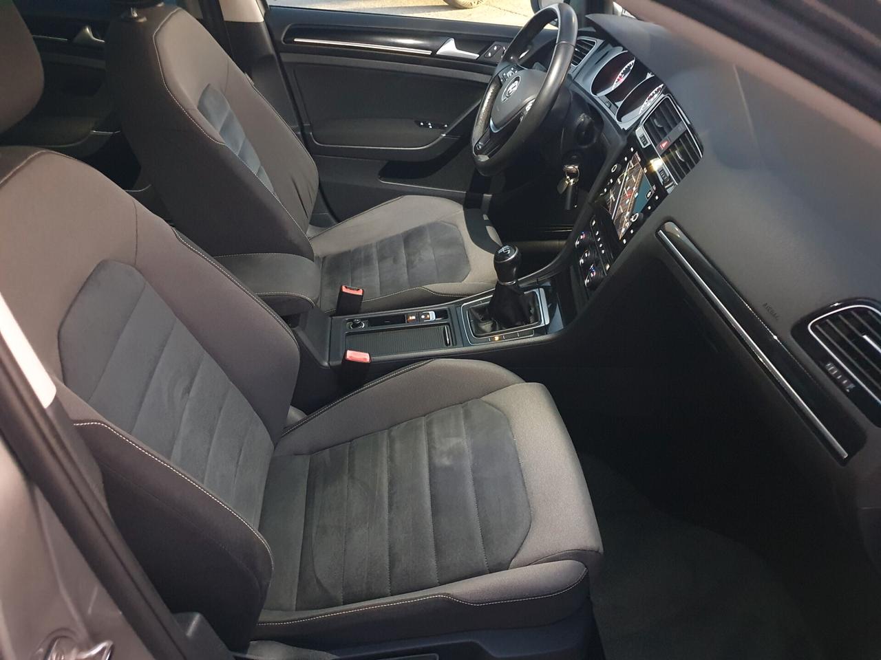 Volkswagen Golf 1.6 TDI 110 CV Highline BlueMotion 2016 Neop