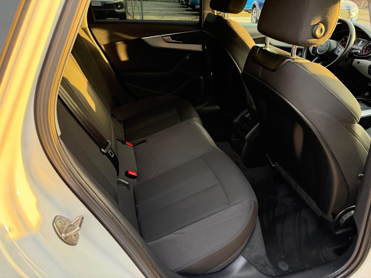 Audi A4 Avant 2.0 TDI 150 CV ultra S tronic Sport