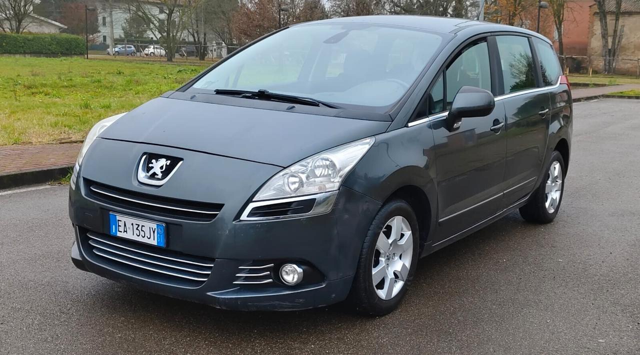 Peugeot 5008 1.6 HDi 112CV Business