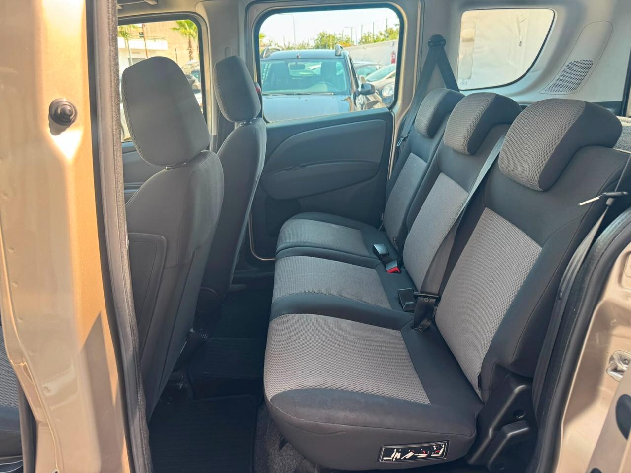 Fiat Doblo 1.4 T-Jet Natural Power GANCIO TRAINO