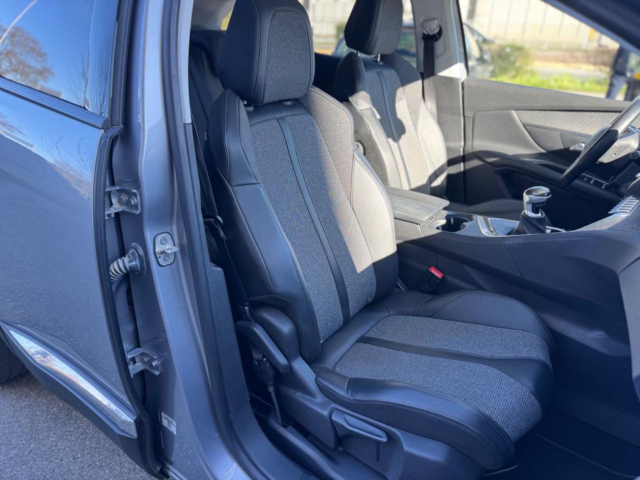 Peugeot 3008 Allure 1.2 PureTech 130 #9378