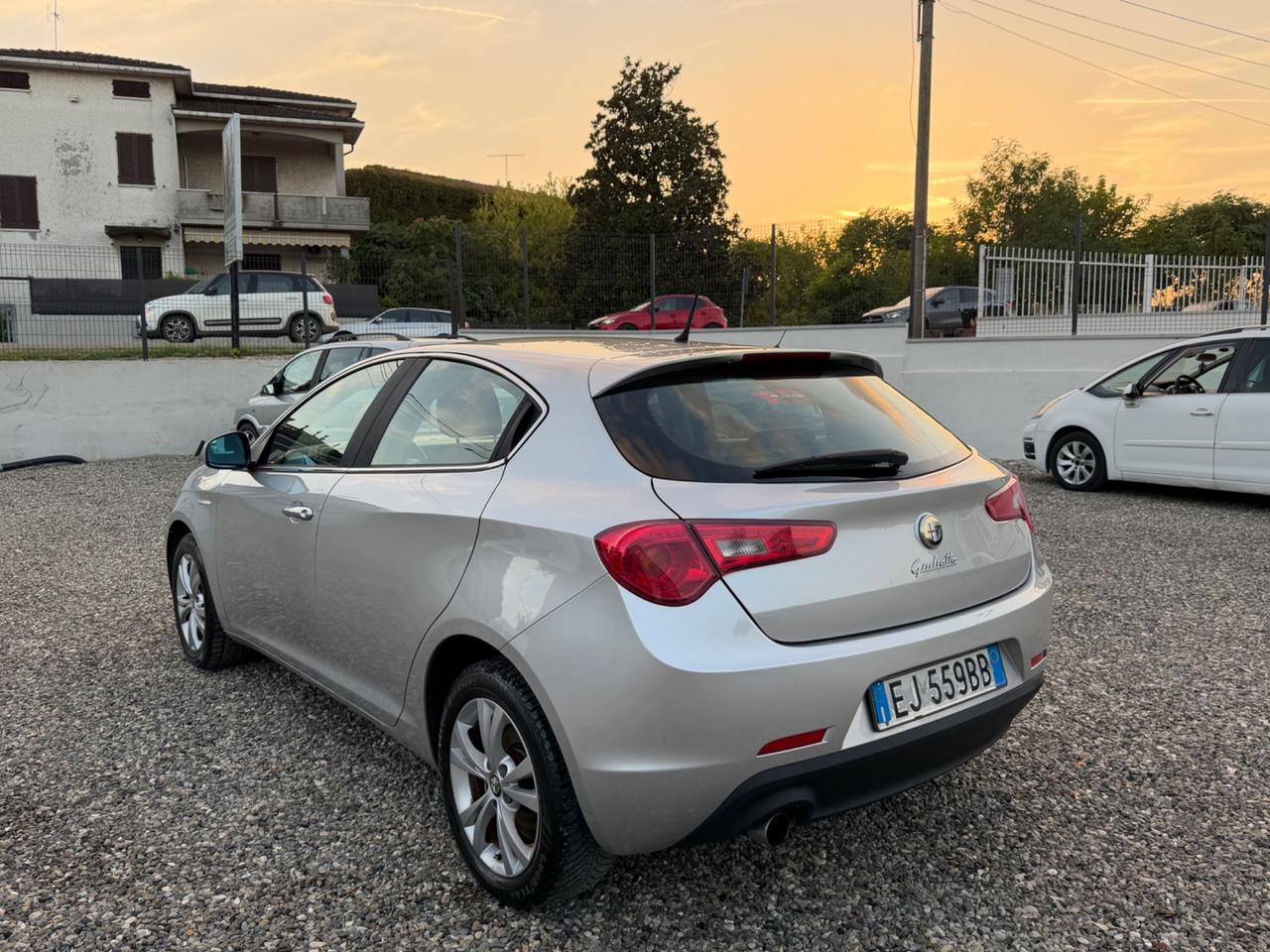 Alfa Romeo Giulietta 1.6 JTDm-2 105 CV Distinctive