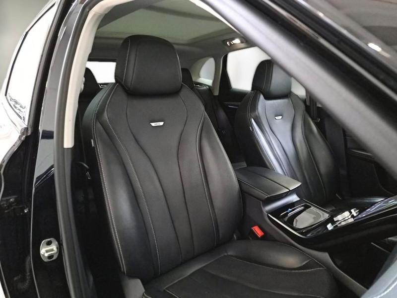 MG MARVEL R LUXURY SUV