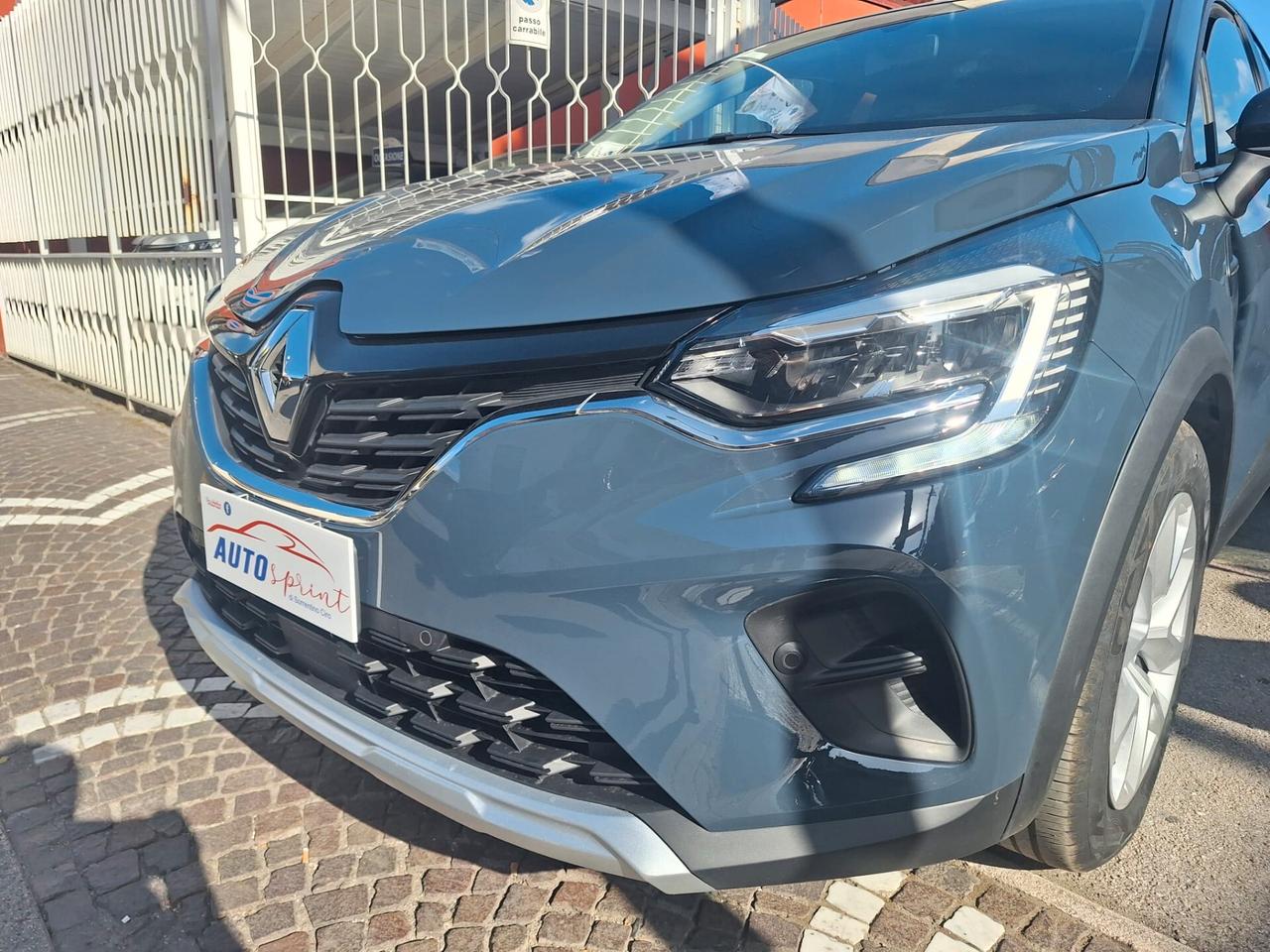 Renault Captur Mild Hybrid Intens