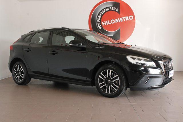 VOLVO V40 Cross Country D2 Business FULL-LED