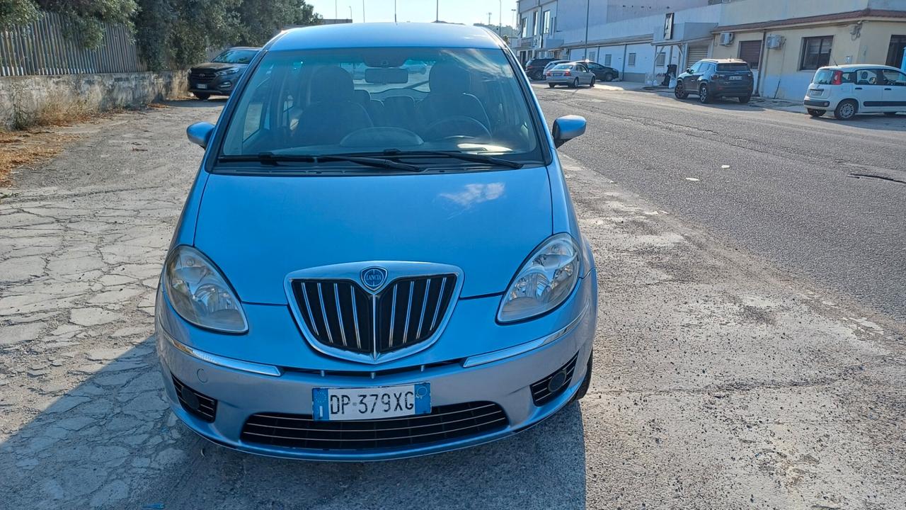 Lancia MUSA 1.3 Multijet 16V Argento