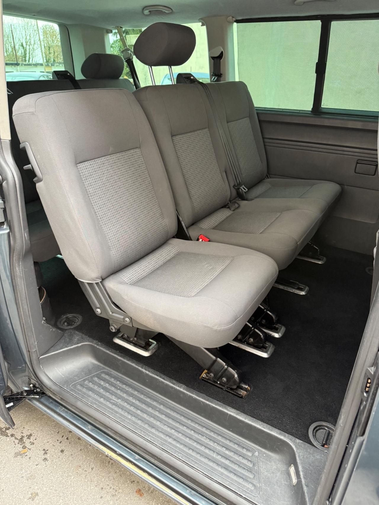 Volkswagen Transporter Caravelle 2.5 TDI/131CV PL Trendline