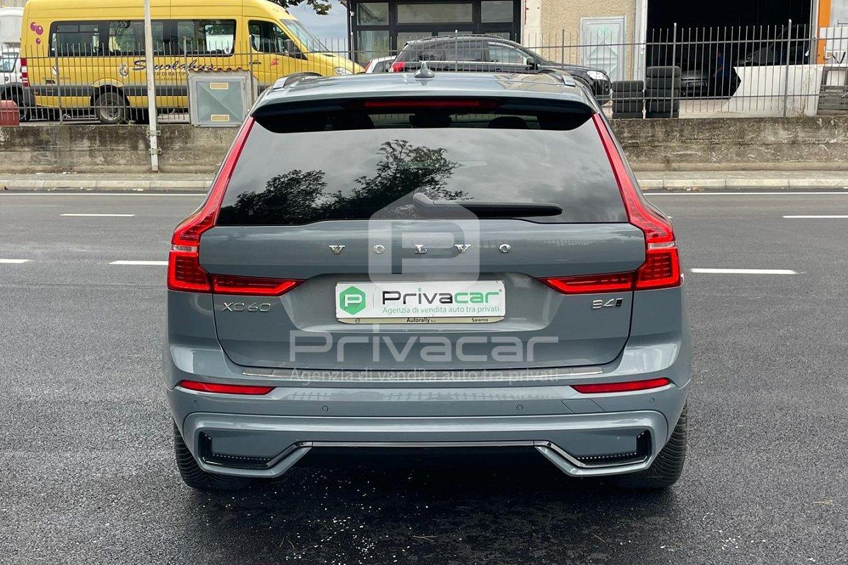 VOLVO XC60 B4 (d) AWD automatico Ultimate Dark N1