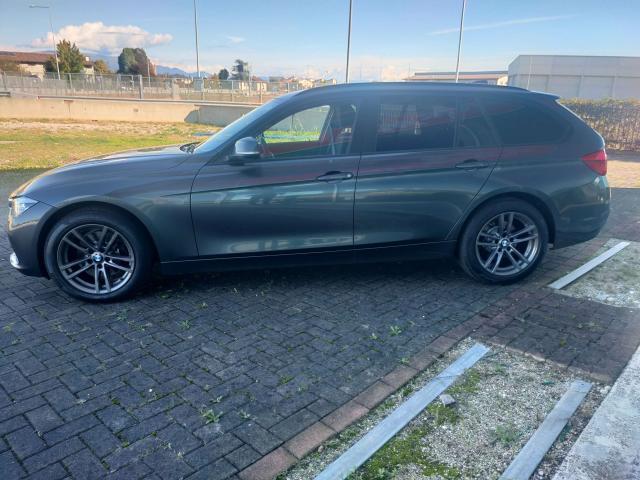 BMW - Serie 3 - 320d xDrive Touring Business Advantage