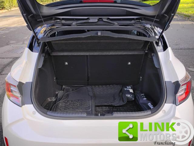 TOYOTA Corolla 1.8 Hybrid Style E-CVT