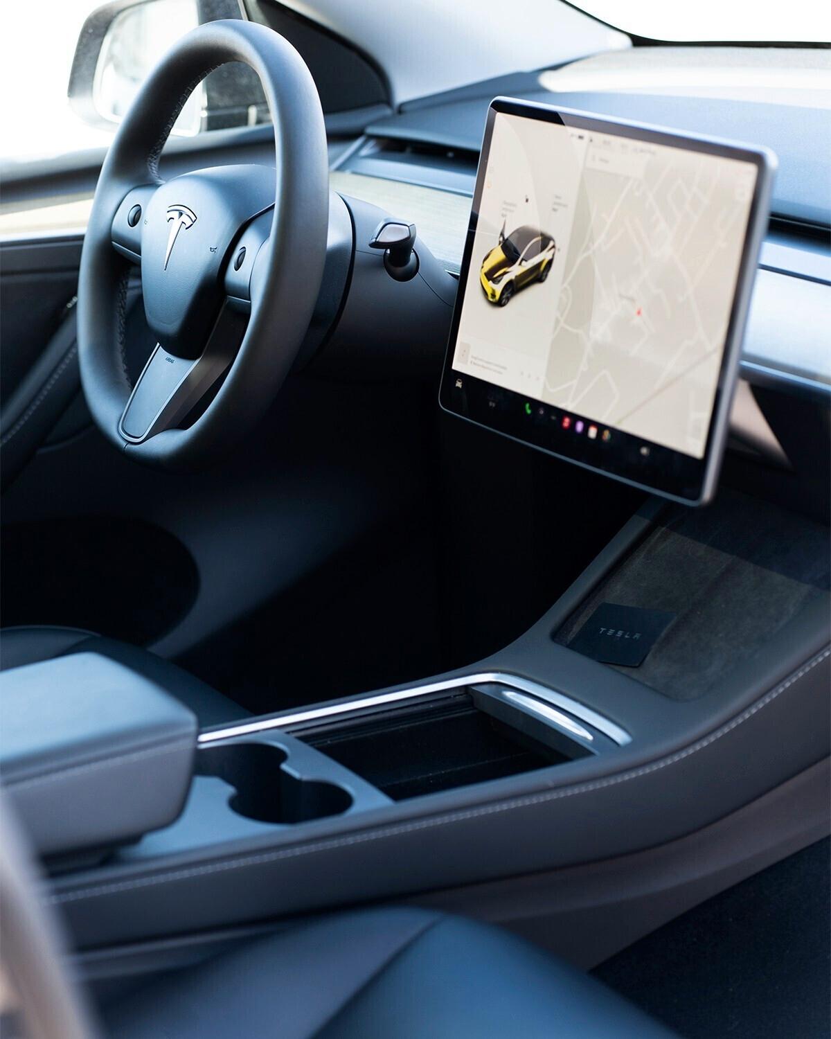 Tesla Model Y Model Y Long Range rwd