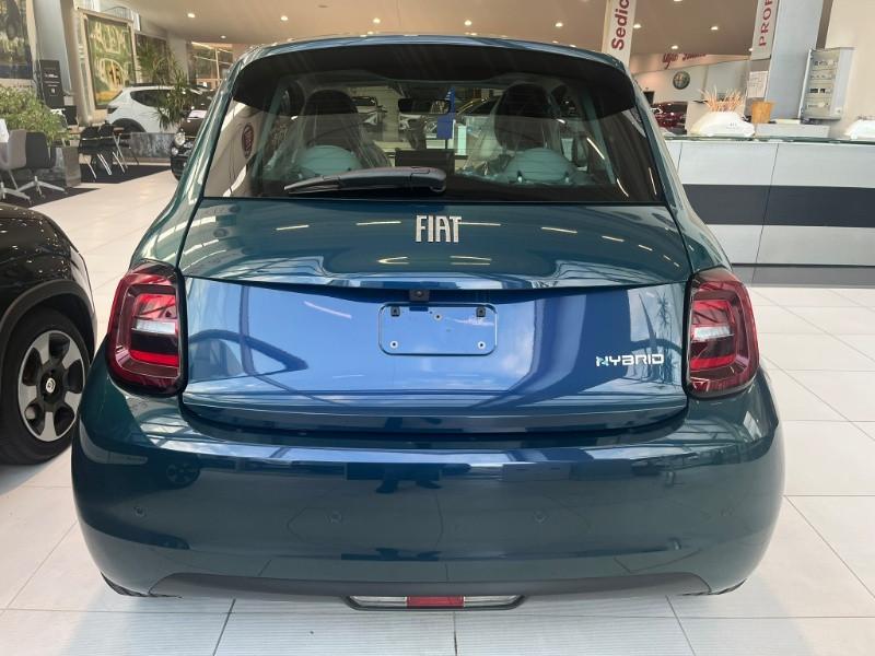 FIAT 500 Berlina Hybrid La Prima