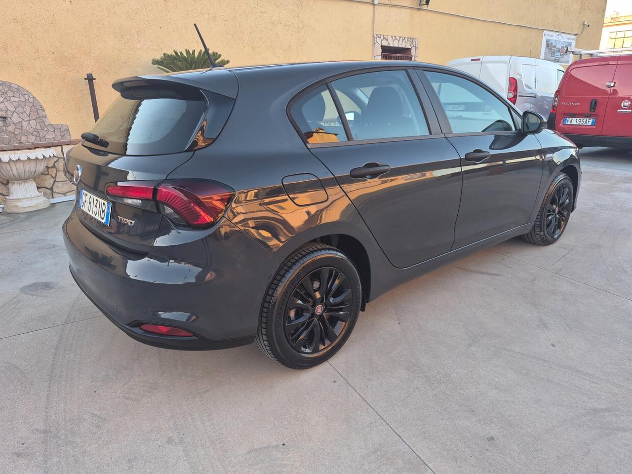 Fiat Tipo 1.4 T-JET MIRROR