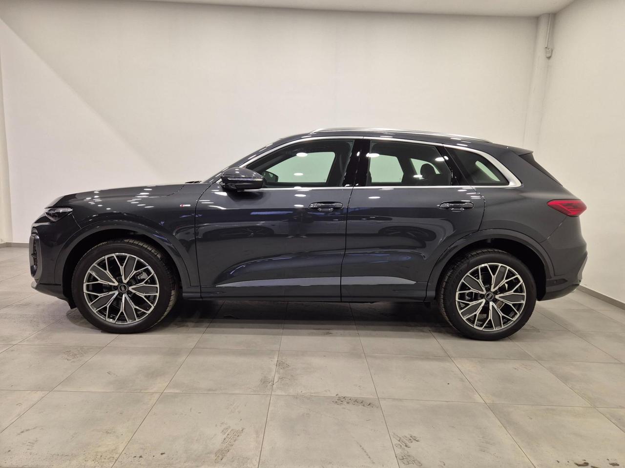 AUDI Q5 TDI 150 kW mHEV+ S tronic quattro S line N1