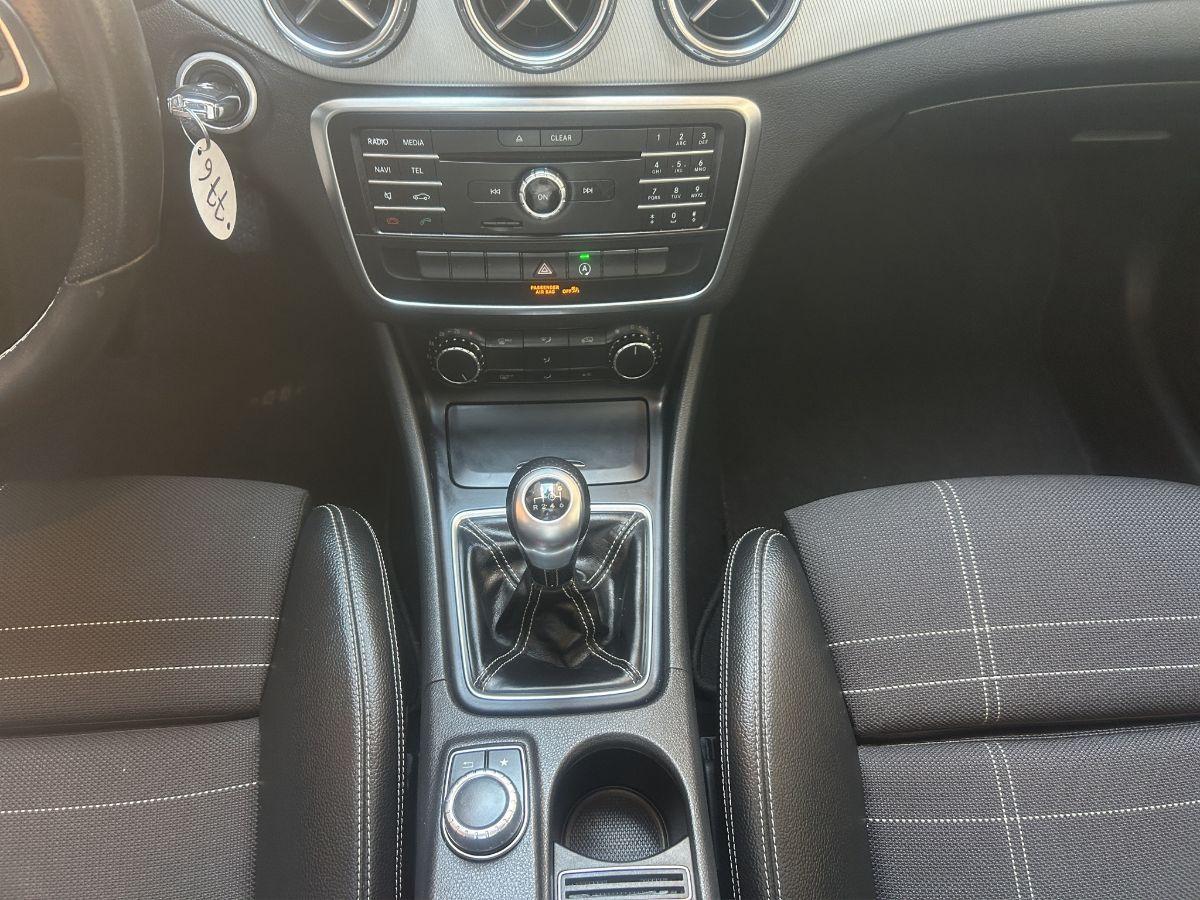 MERCEDES - Classe GLA - GLA 200 d 136CV Premium