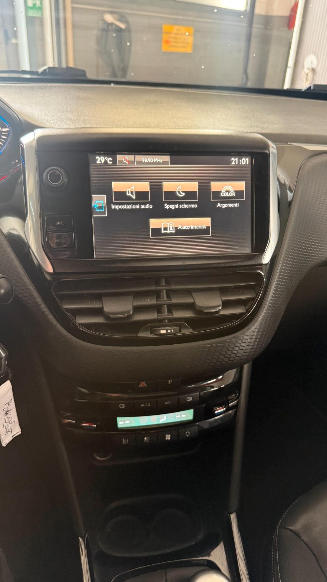 Peugeot 2008 BlueHDi 120 S&S Allure
