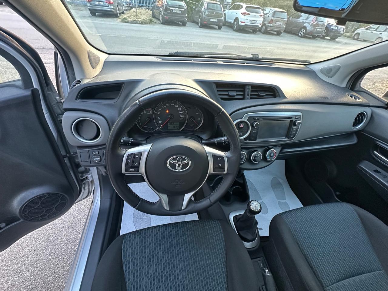 Toyota Yaris 1.3 5 porte Lounge