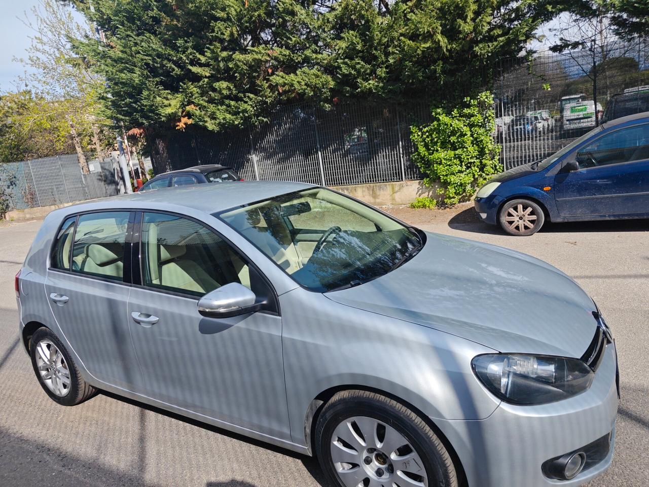 Volkswagen Golf 1.6 TDI DPF DSG 5p. Comfortline
