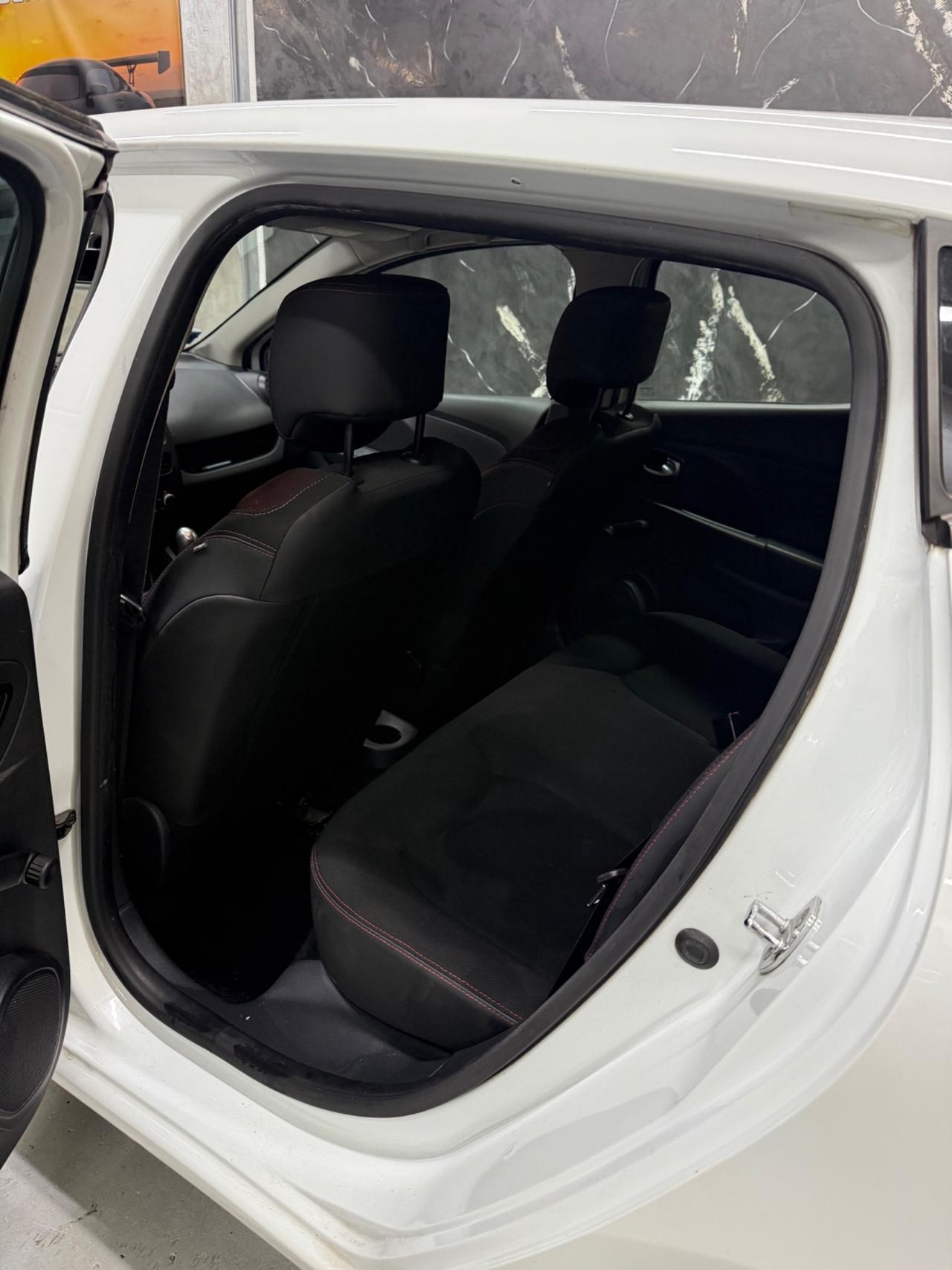 Renault Clio dCi 8V 75 CV Start&Stop 5 porte Energy Duel