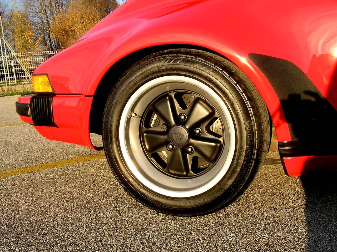 Porsche 911 3.2 Speedster Turbo Look