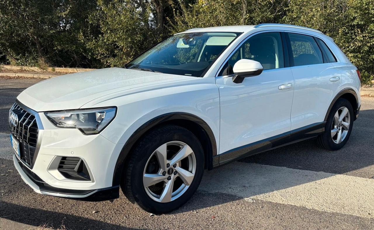 Audi Q3 35 TDI S tronic Business Advanced