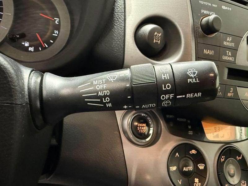 Toyota RAV4 RAV4 Crossover 2.2 d-cat Luxury 177cv