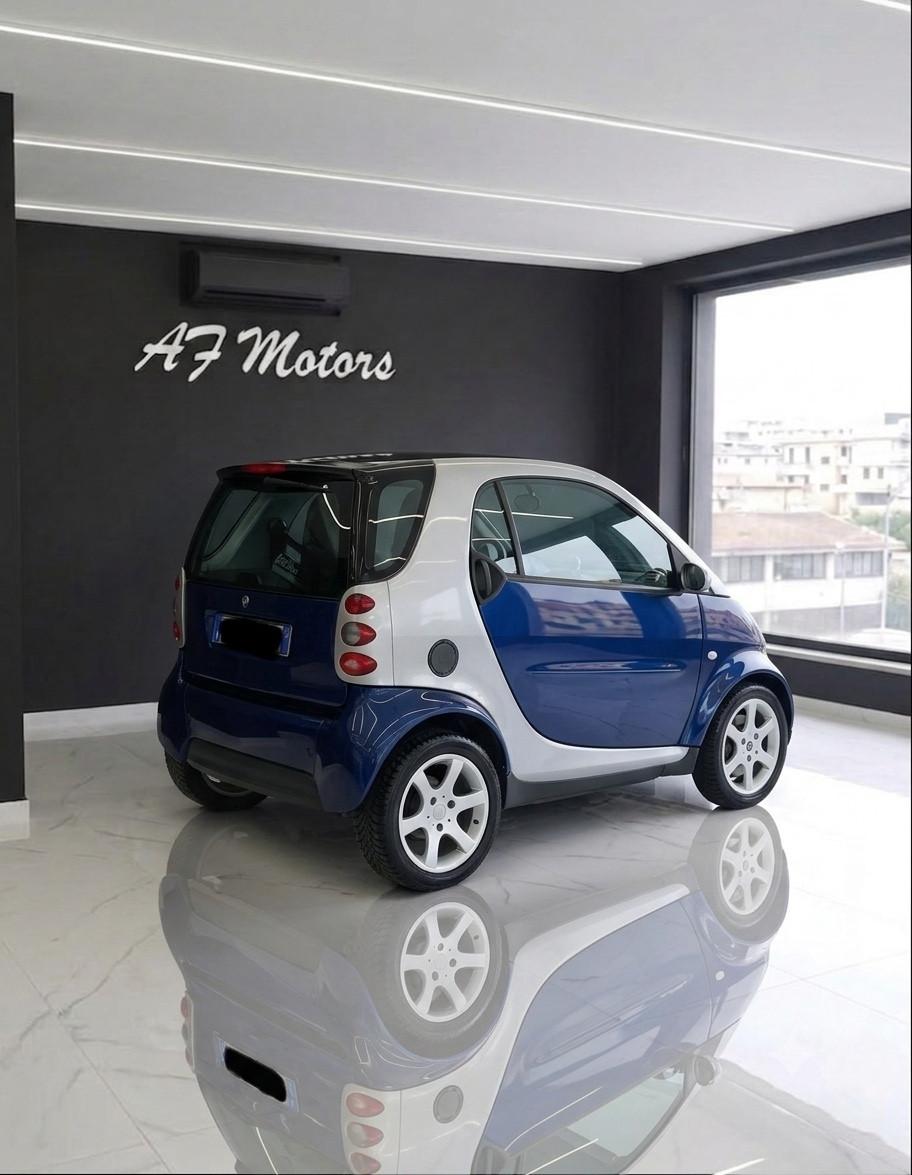 Smart ForTwo 700 coupé pure (45 kW)