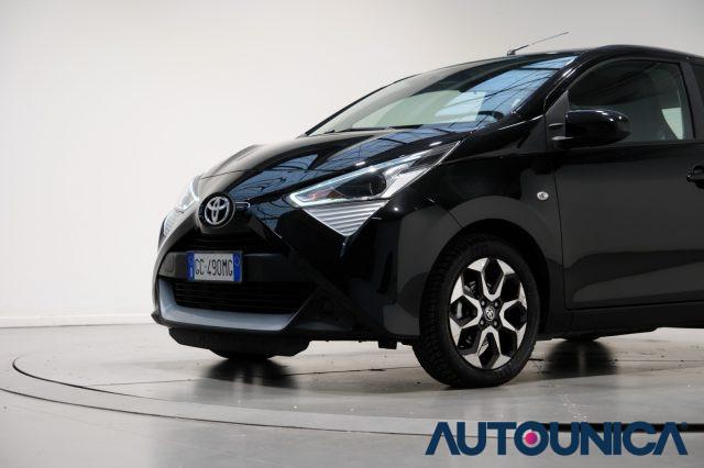 TOYOTA Aygo CONNECT 1.0 VVT-i 72 CV 5 PORTE X-WAVE NEOPATENTAT