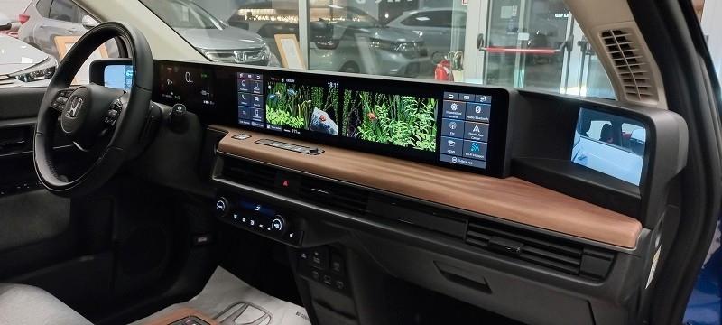 HONDA E ADVANCE 17