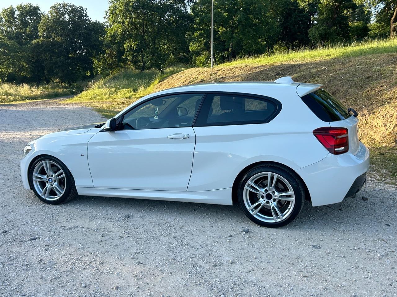 Bmw 120 120d 3p. Msport permute rate