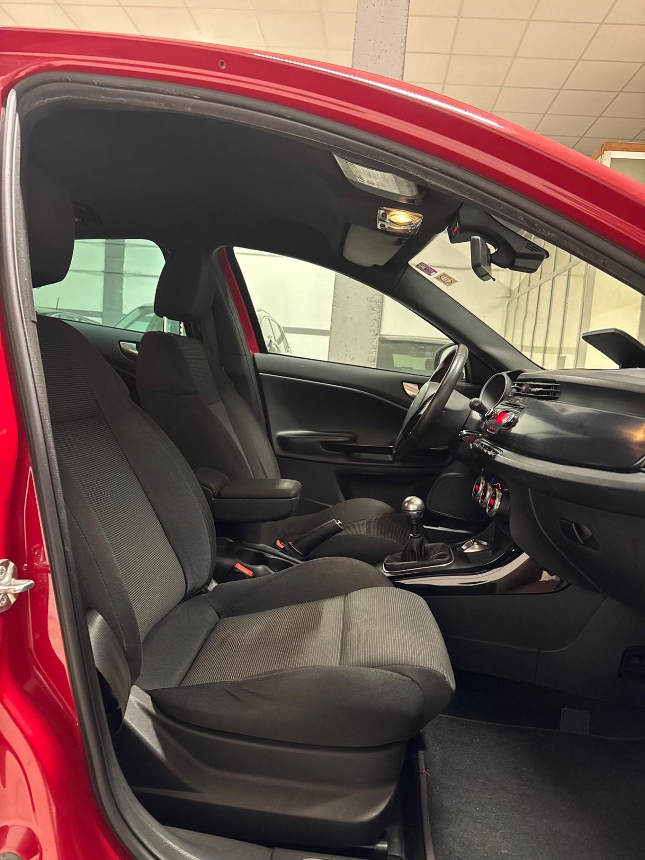 Alfa Romeo Giulietta 2.0 JTDm-2 140 CV Exclusive