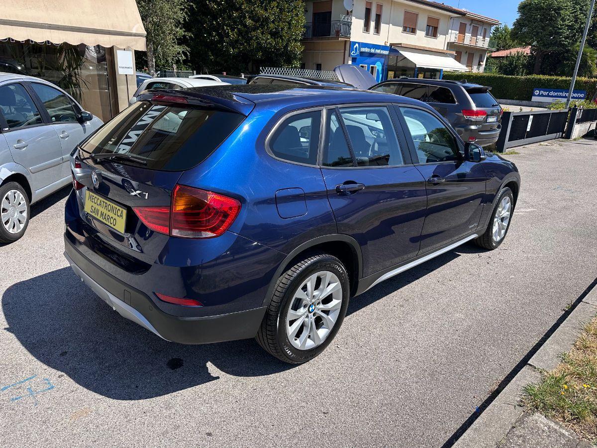 BMW - X1 - sDrive18d X Line