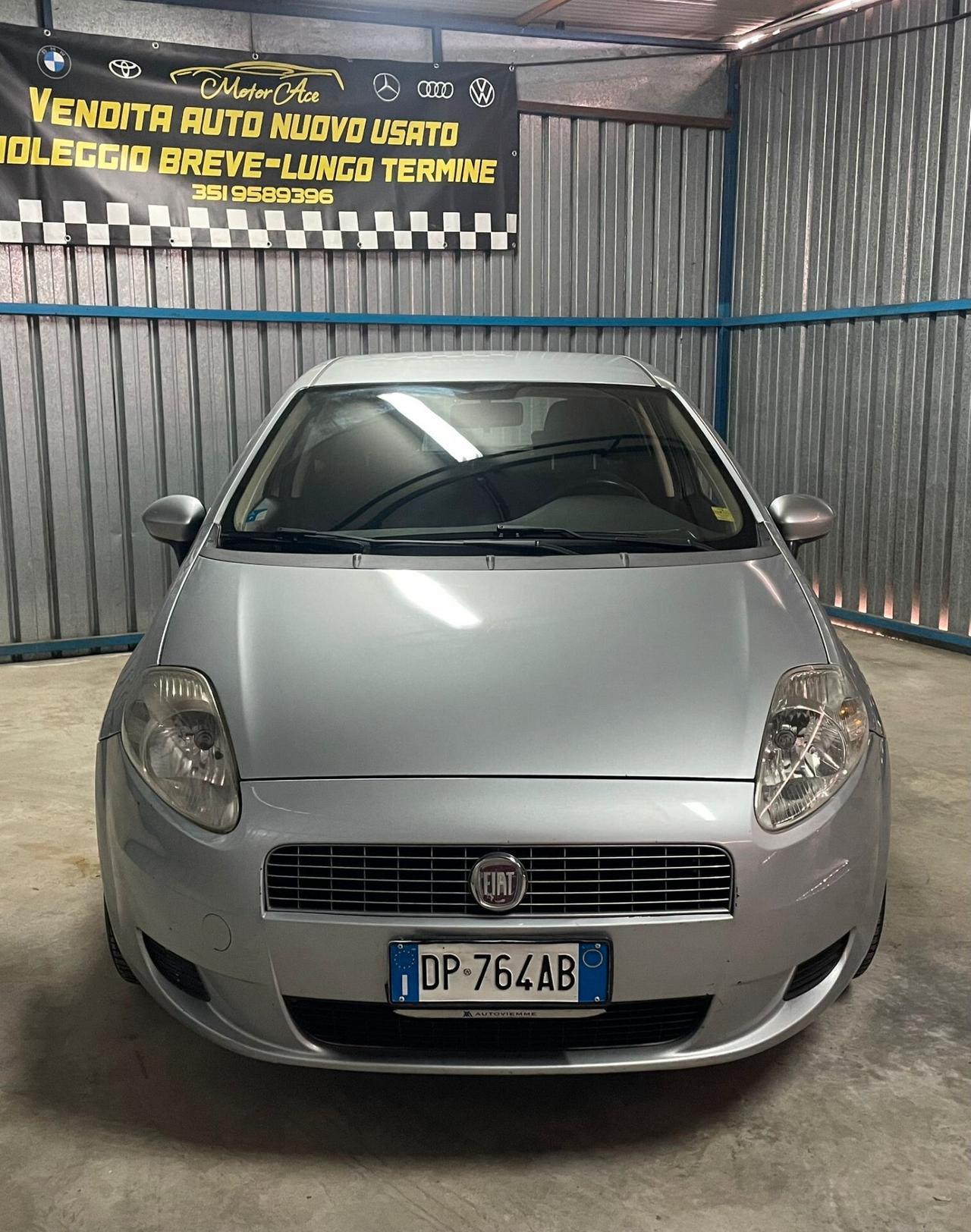 FIAT GRANDE PUNTO 1.2 - NEOPATENTATI