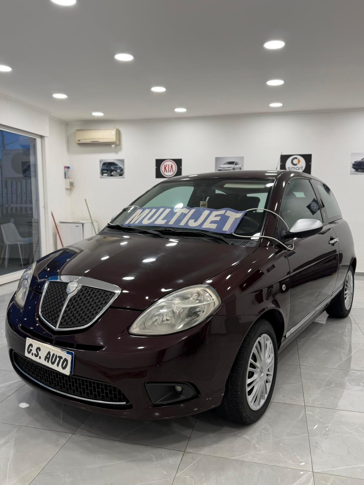 Lancia Ypsilon 1.3 MJT 75 CV