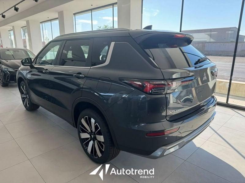 Mitsubishi Outlander PHEV 2.4L Plug-In Hybrid PHEV 306 CV AWD Intense