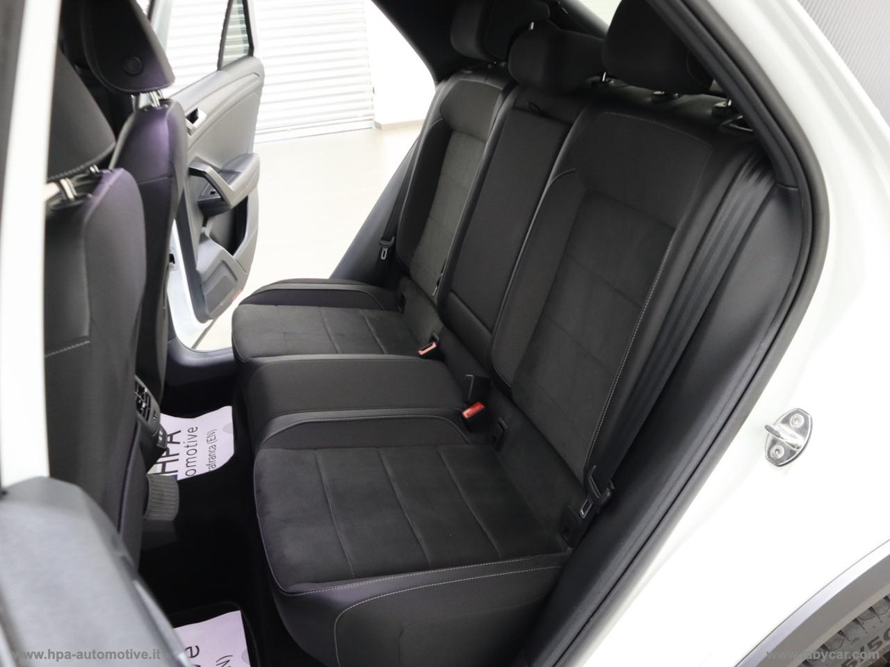 VOLKSWAGEN T-Roc 2.0TDI R-LINE NAVI LED PELLE MATRIX