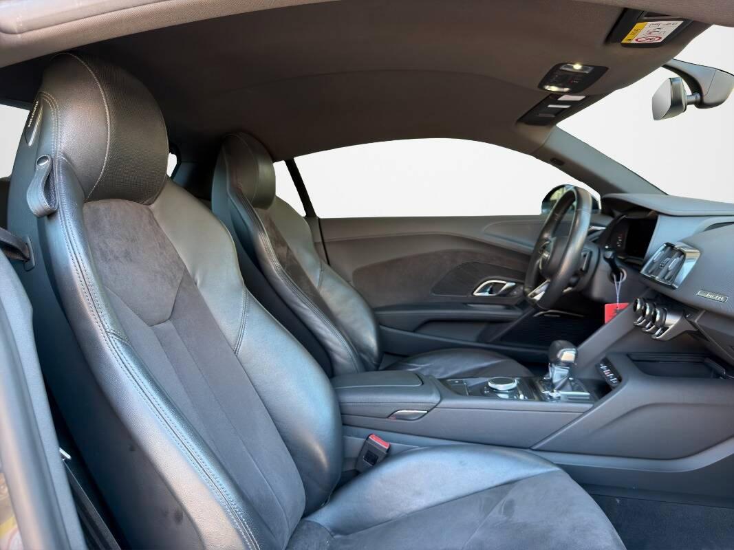 Audi R8 Coupé 5.2 V10 rwd 540cv s tronic