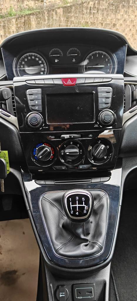 Lancia Ypsilon 5 Porte Ypsilon 1.2 Platinum 69cv my16