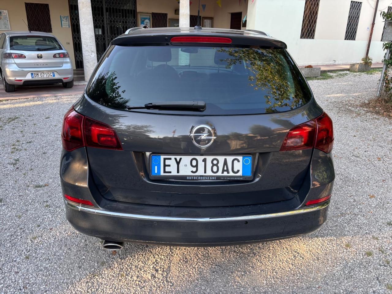 Opel Astra 1.4 benzina GPL Sports anno 2015