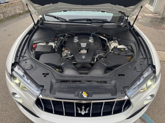 MASERATI Levante V6 Q4 350CV NAVI+RETR.