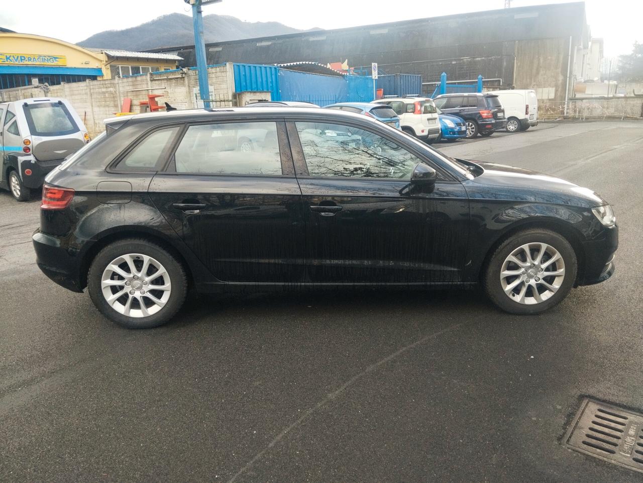 Audi A3 SPB 1.6 TDI ultra Attraction