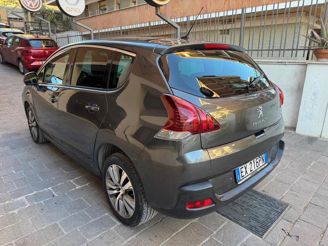 PEUGEOT 3008 1.6 HDi 115CV Business