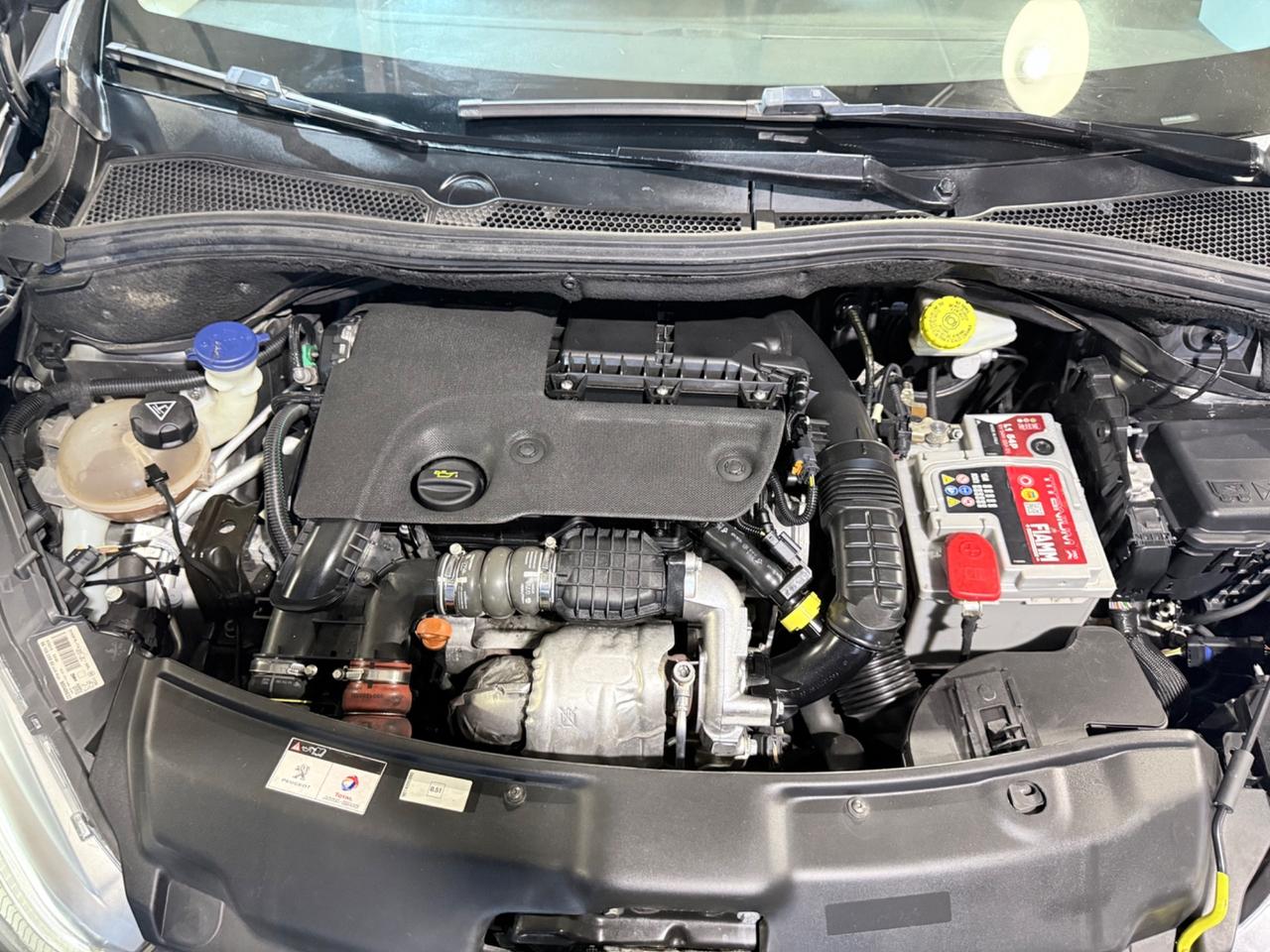 Peugeot 208 BlueHDi 75 5 porte Allure