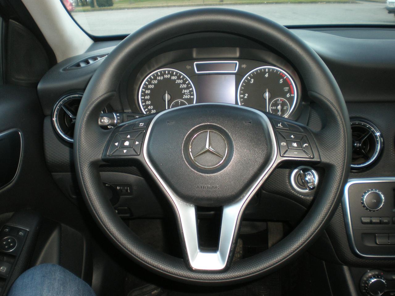 Mercedes A 1.5 td 110 cv, pochissimi km, nuova