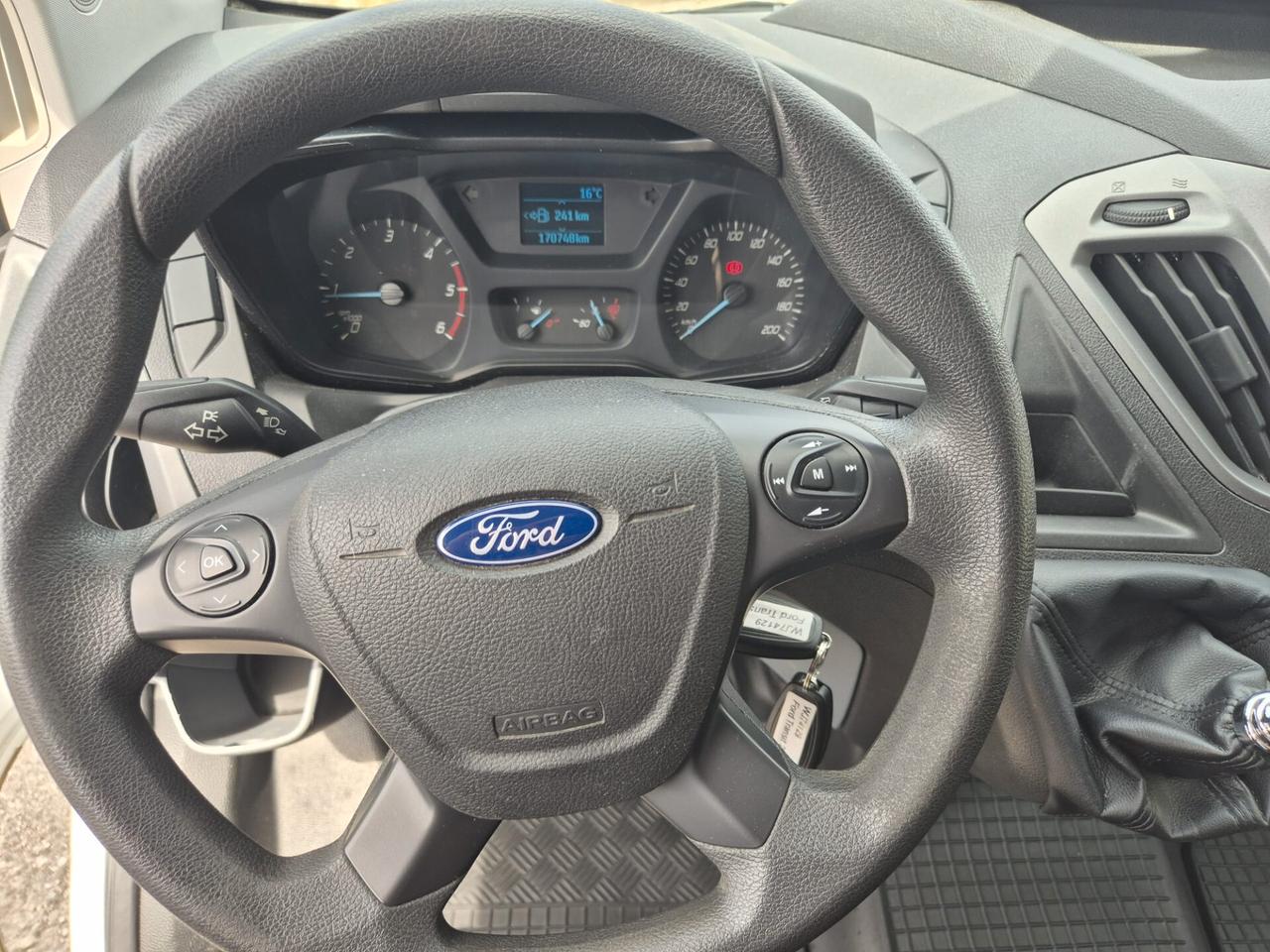 FORD TRANSIT 9 POSTI ''GANCIO TRAINO''