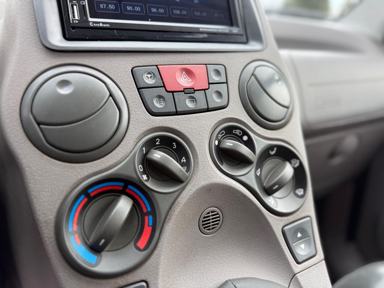 Fiat Panda 1.3 MJT 16V 4x4 Monster