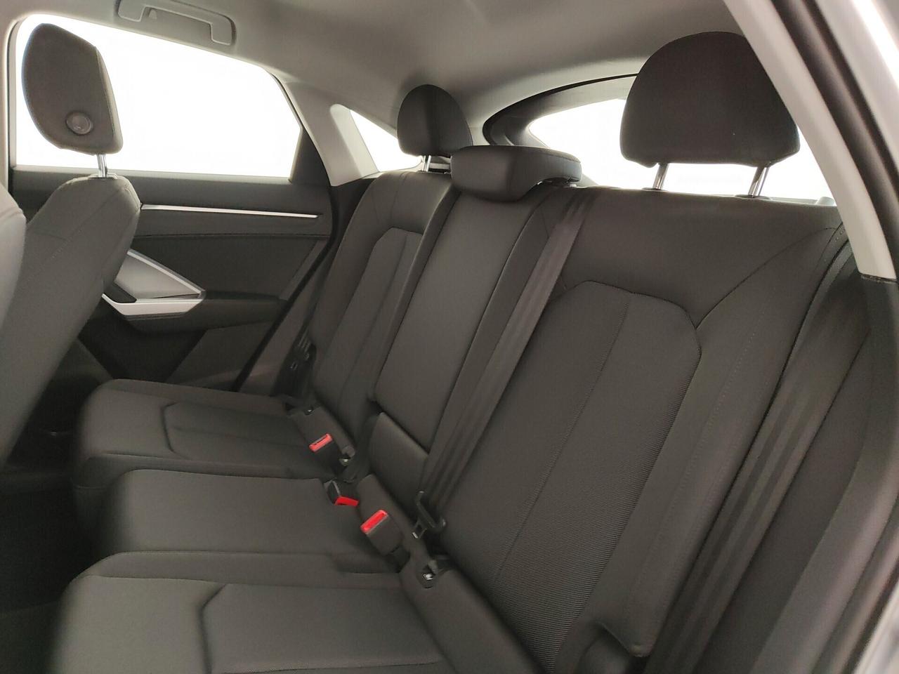 Q3 SPB 35 TDI quattro S tronic Business Plus
