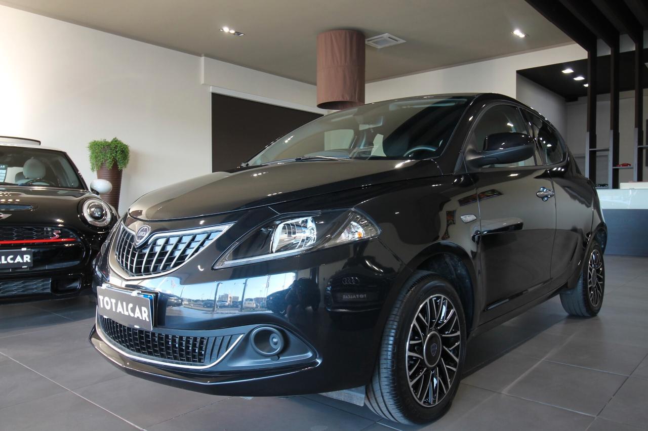 LANCIA YPSILON 1.0 70 CV HYBRID AZIENDALE