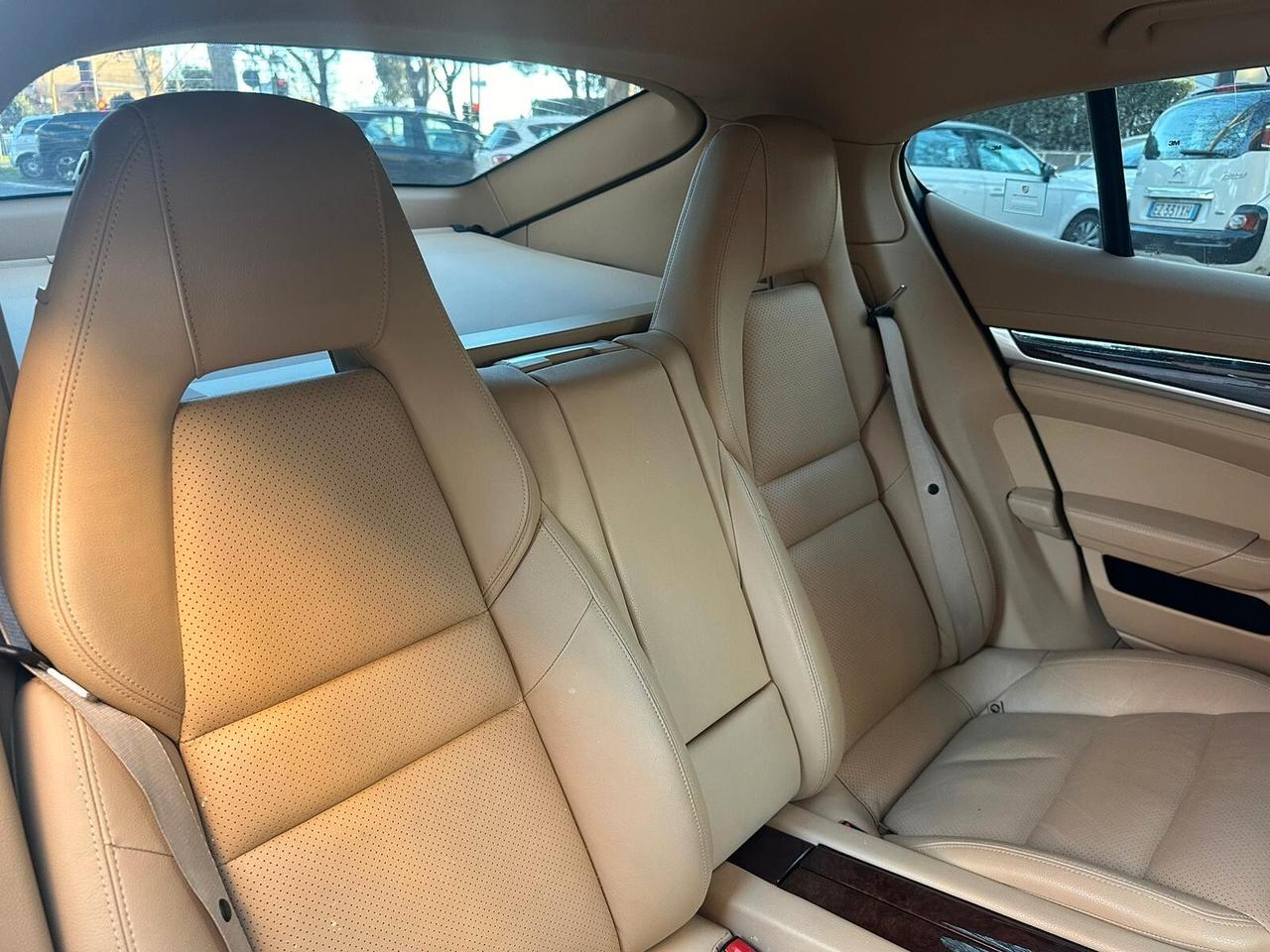 Porsche Panamera 3.6 PLATINUM 4