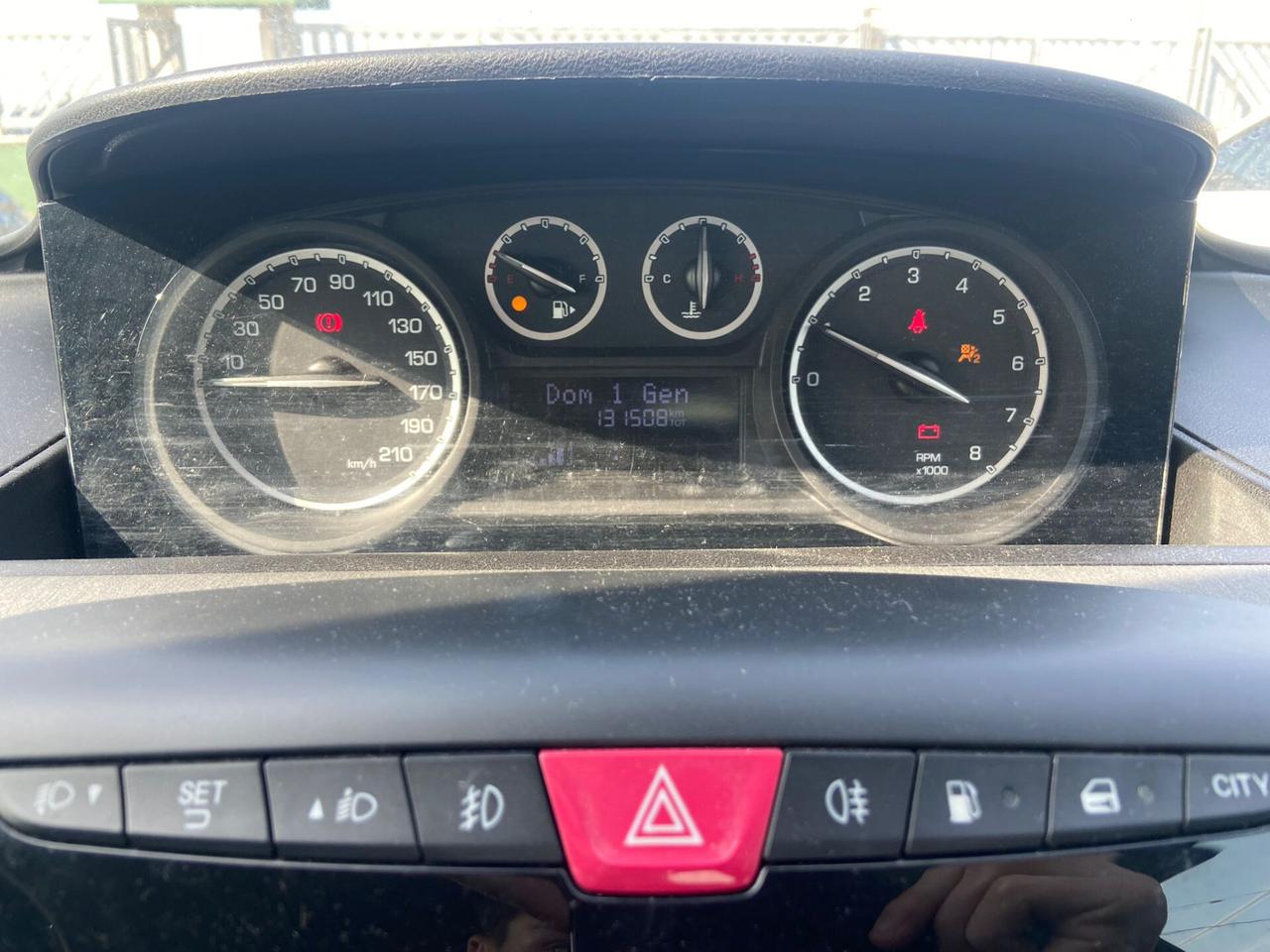 Lancia Ypsilon 0.9 TwinAir 85 CV 5 porte Metano Ecochic Silver